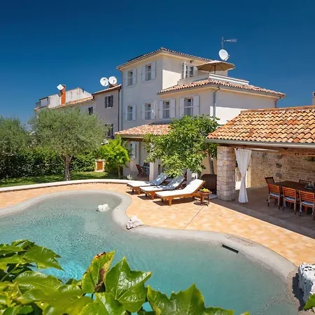 Family Villa Elizabeta With Pool In Umag Cepljani Zewnętrze zdjęcie
